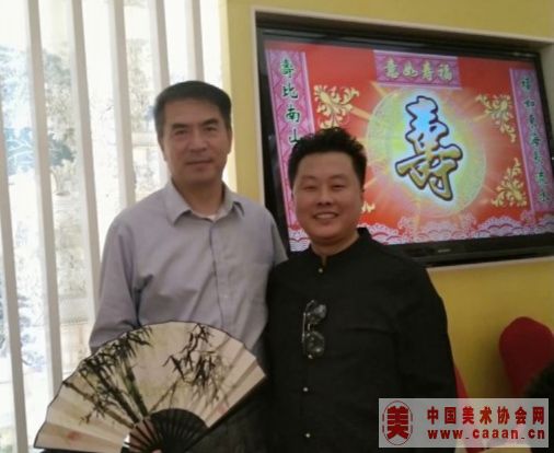 �����Ի۱���������Ա�ξ�����һ��