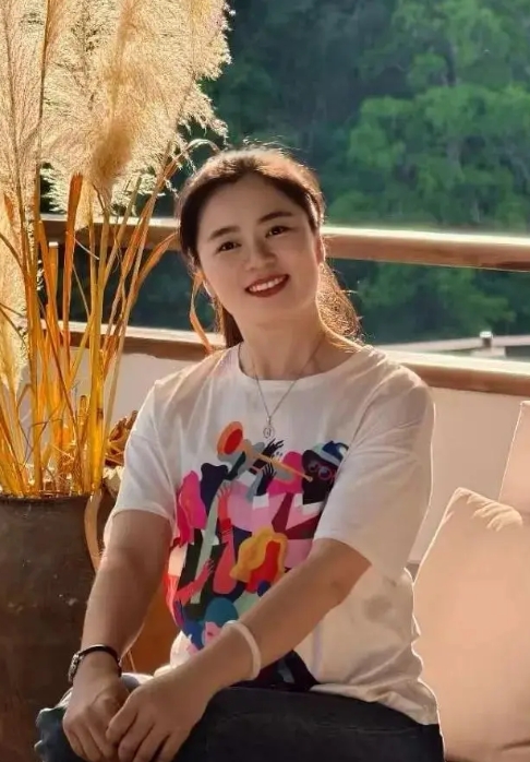 ��ӱ